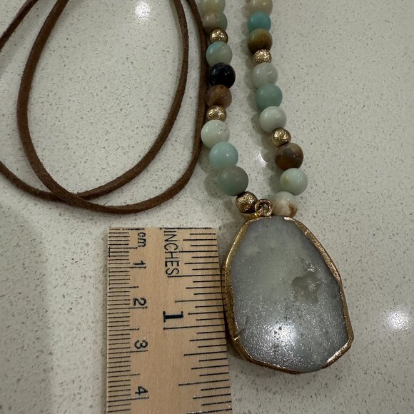 Artisan Agate Slice Pendant Mixed Material Necklace - Picture 9 of 11